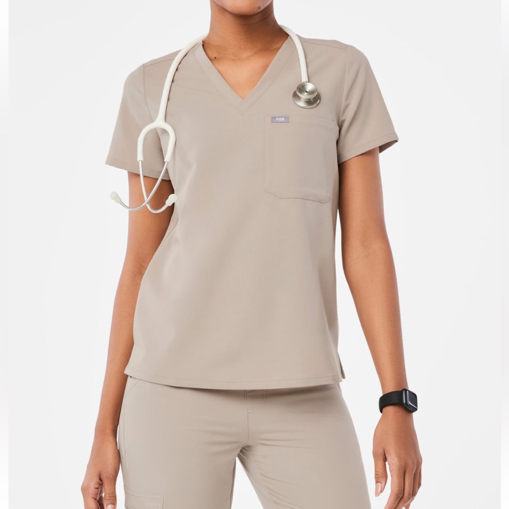 Figs Scrubs - Light Oak